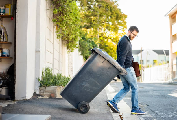 Best Yard Waste Removal  in Sugar Grove, IL
